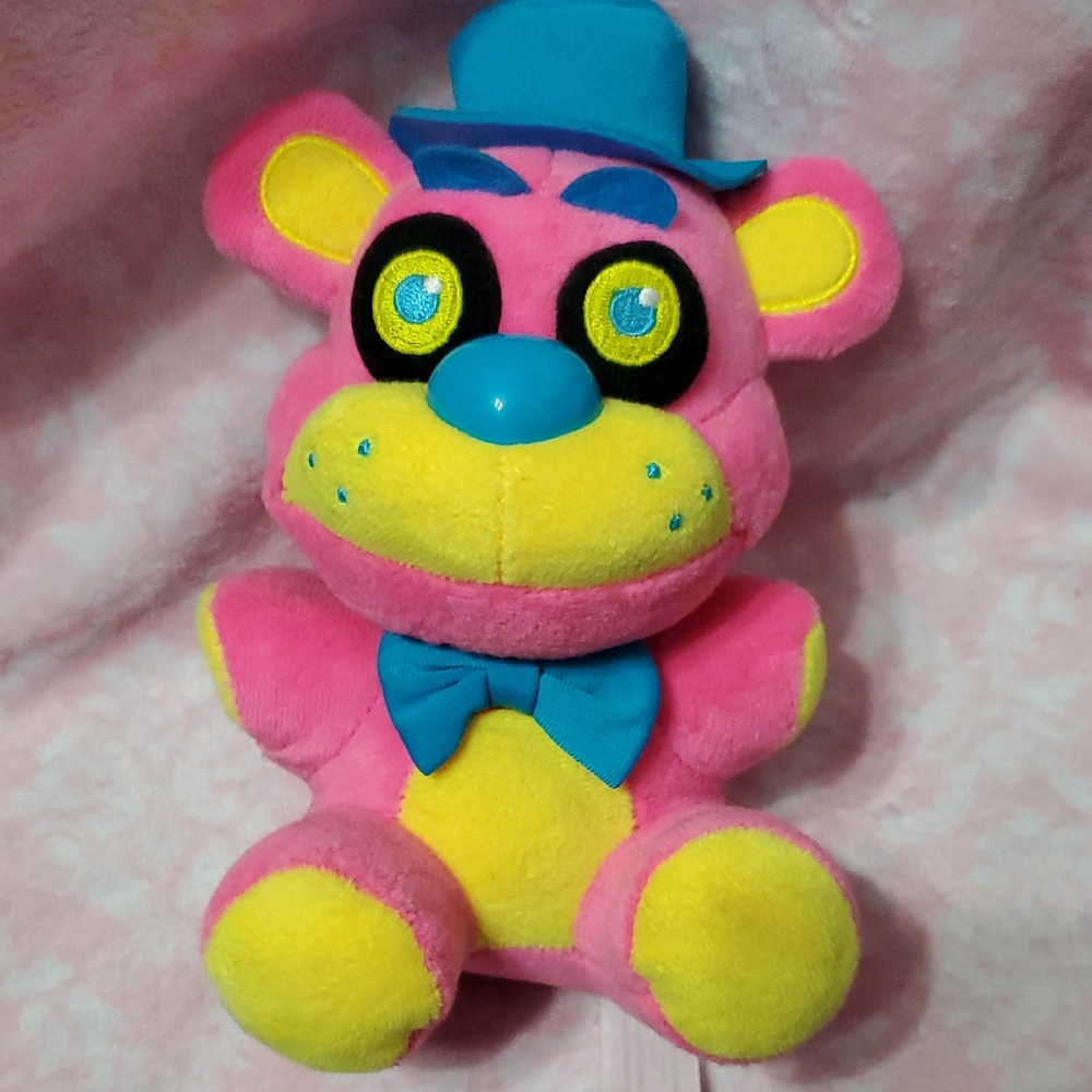Five Nights At Freddys Freddy Fazbear Blacklight Plush